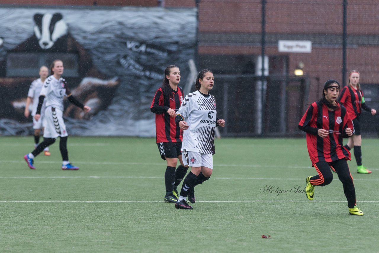 Bild 112 - B-Juniorinnen FC St.Pauli . Braedstrup IF : Ergebnis: 4:1